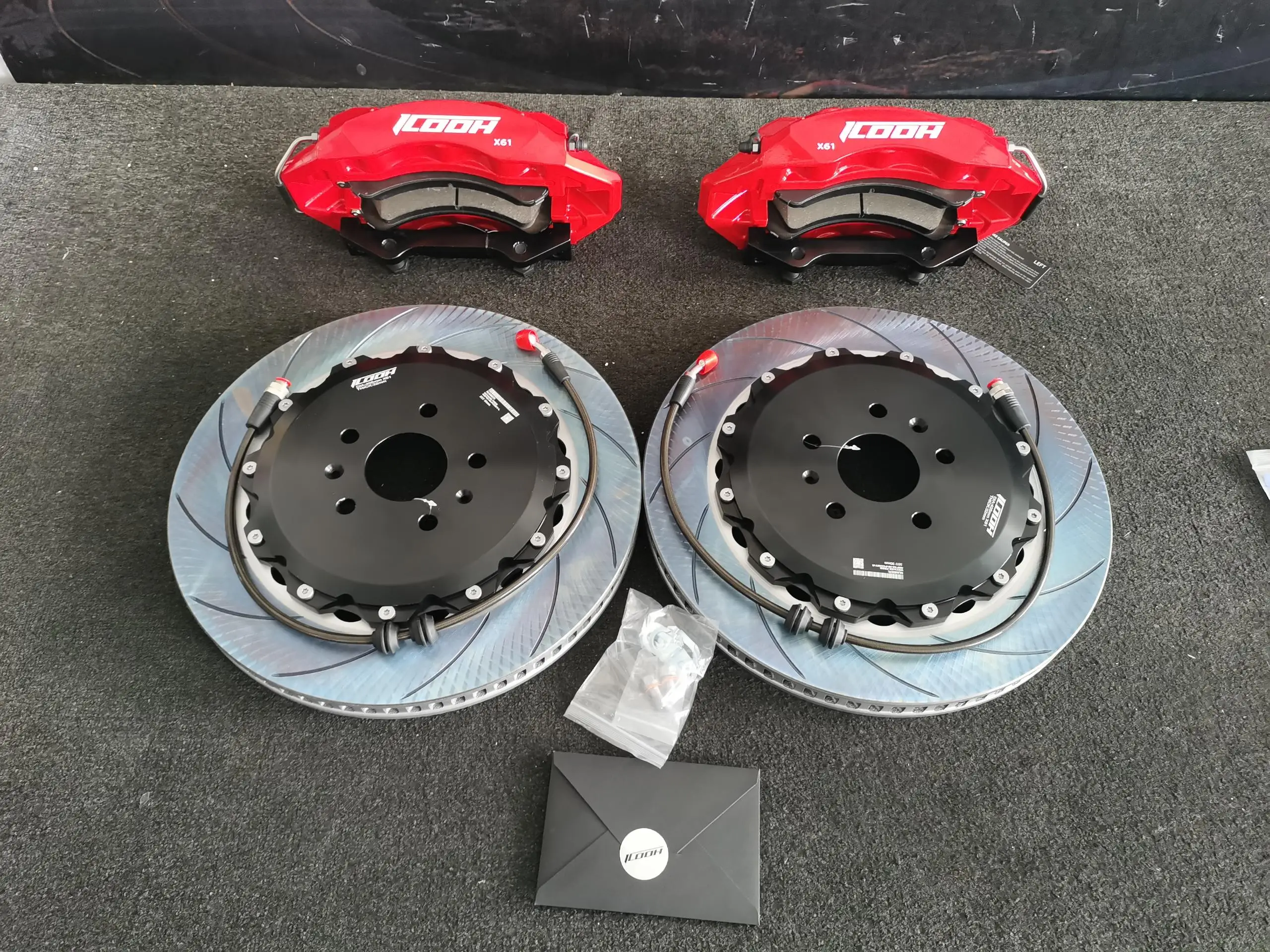 

Комплект шестипоршневых высококачественных тормозных суппортов X61 с тормозным диском 355*32 мм на 2008, Subaru Legacy (серия BL, седан)