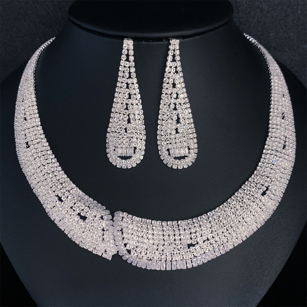 Exquisite Shiny Rhinestone Necklace Earring Set Jewelry Fashion Luxury Banquet Party Crystal Necklace Jewelry Accessories