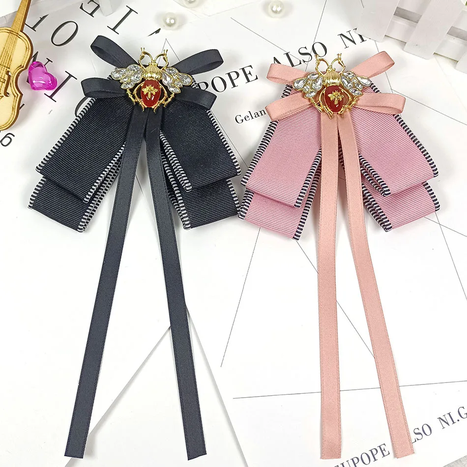 

Honeybee Bow Tie Women Korean Version Ribbon College Style JK Shirt Essential Lively and Agile Silk Fabric High-end Product