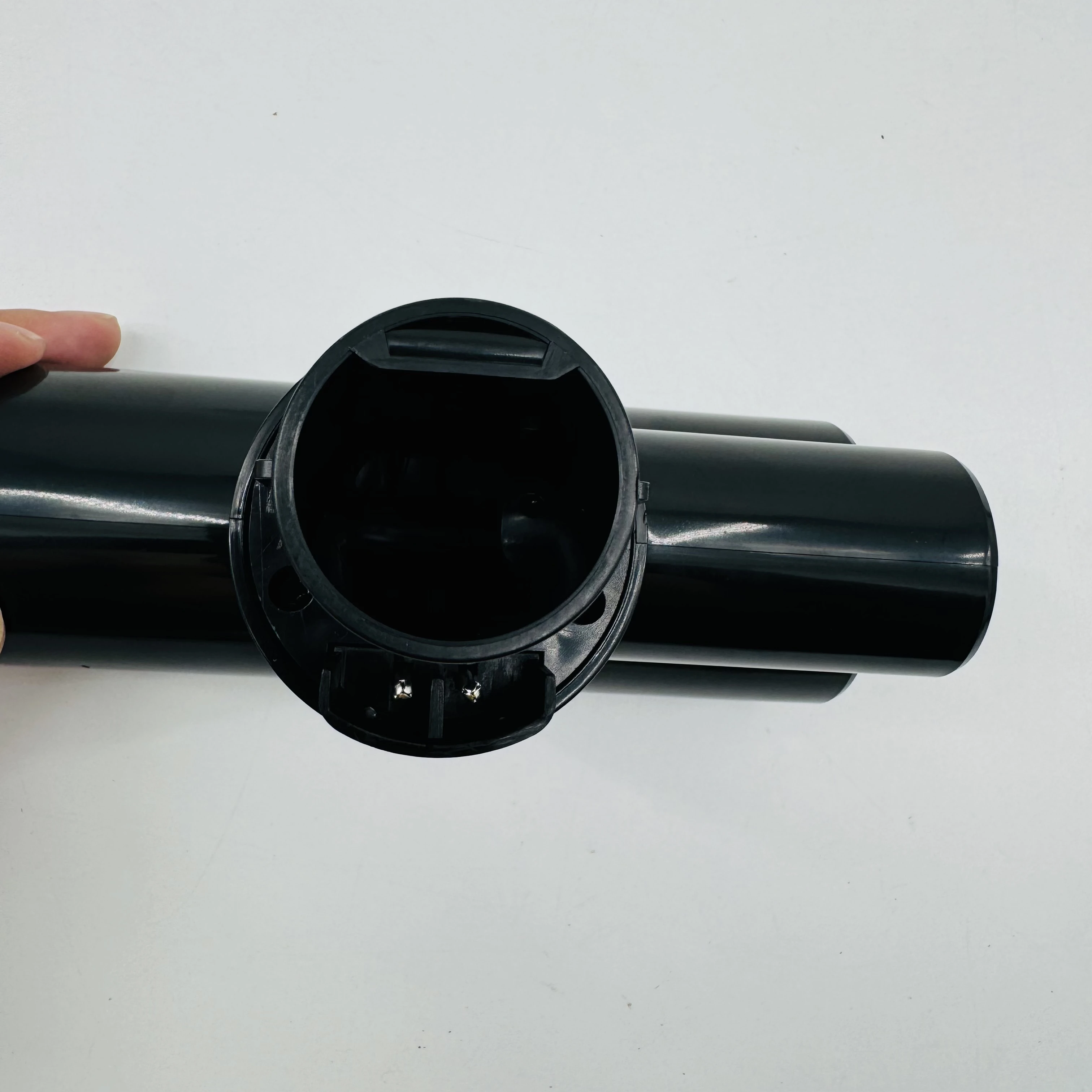 Dreame Trouver J30 and Trouver J20 لتجميع الفرشاة الصغيرة الآلية للمكنسة الكهربائية المحمولة.