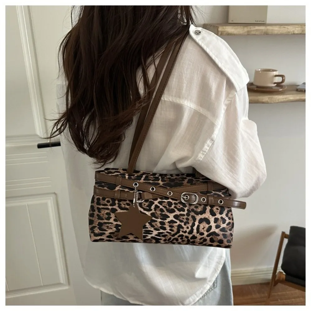 New Y2K Shoulder Bag Leopard Print Adjustable Strap Underarm Bag Star Pendant Women Handbag view 2