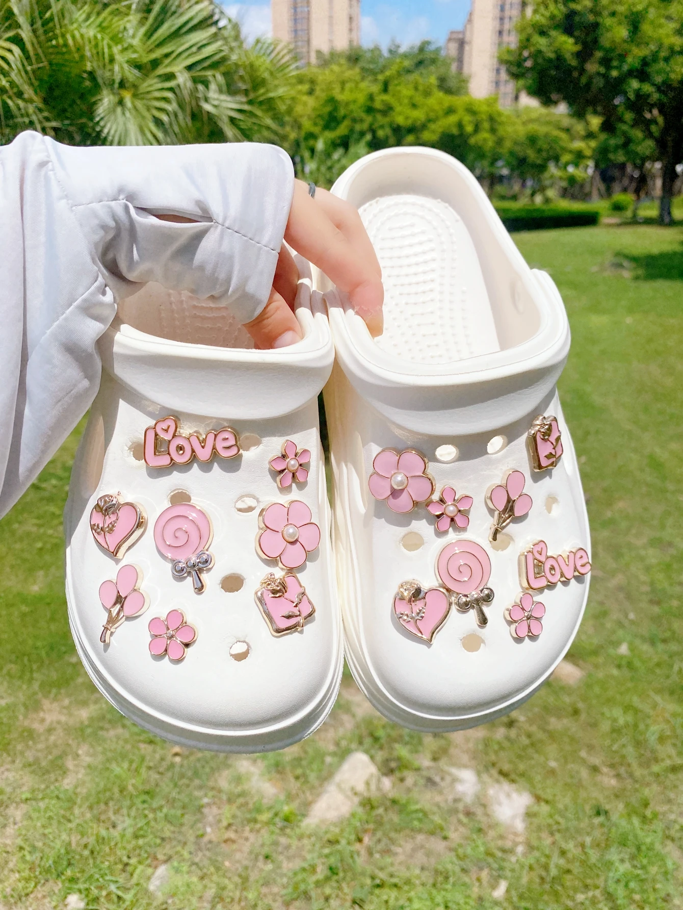 16-piece shoe decoration DIY casual shoe decoration - An interesting and versatile way to personalize your footwear