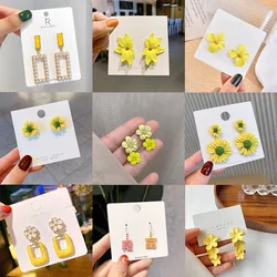 New Women Dangle Earrings Yellow Metal Pendants Geometric Imitation Pearl Drop Earrings Korean Fashion Ear Jewelry pendientes
