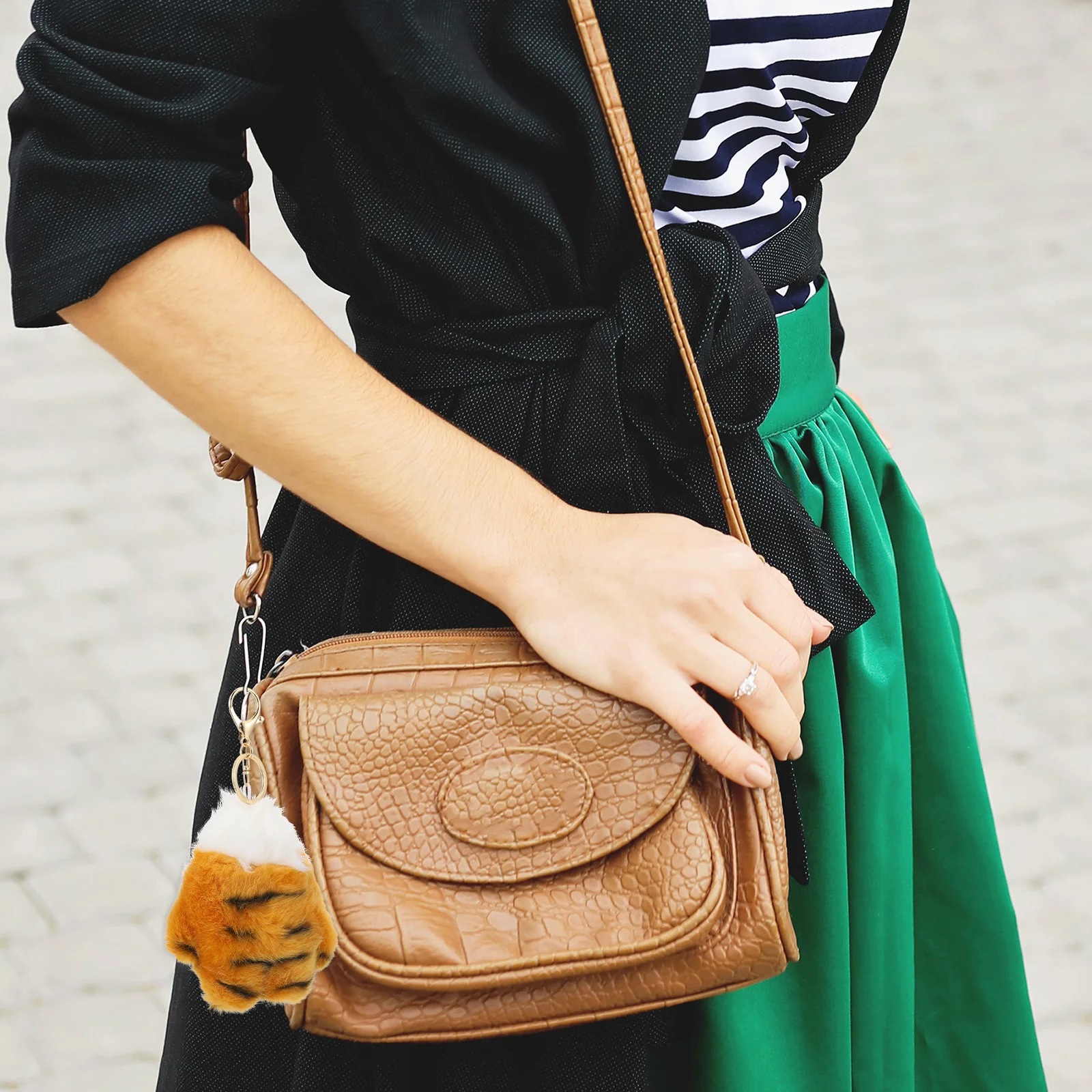 1 قطعة قلادة مخالب مقلدة لطيف مريح الجلد مناسبة هدية الأطفال الأصدقاء قلادة مخلب الحيوان الفريدة