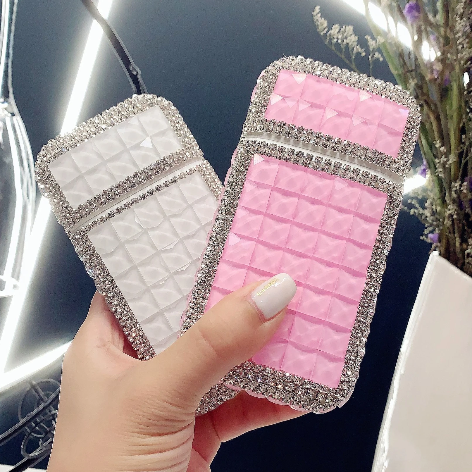 Luxury Sparkling Diamond Cigarette Case for 10-20 Cigarettes Rhinestone Bling Cigarette Storage Box Holder Smoking Accessories