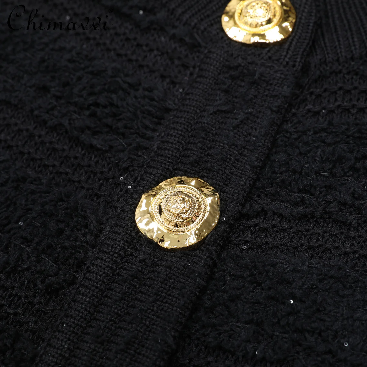 เสื้อโค้ทไหมพรมแขนยาวทรงเข้ารูป คอทรงกลม กระดุมทองขนาดใหญ่ สไตล์หรูหรา สำหรับฤดูหนาว เหมาะสำหรับสาวออฟฟิศ แบบกระดุมแถวเดียว