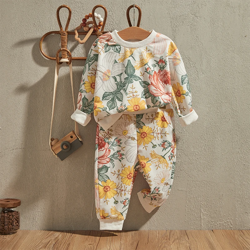 EWODOS Conjunto de roupas de outono para meninas de 0 a 24 meses com estampa floral, moletom de manga comprida e calças de moletom elásticas, roupas fofas de 2 peças para bebês