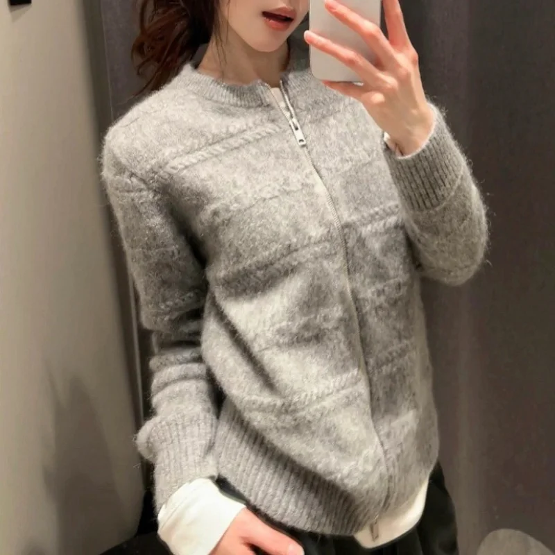 

Women's Autumn Winter New White Lazy Style Solid Color Zipper Loose Unique Cardigan Sweater Outerwear Knit Top