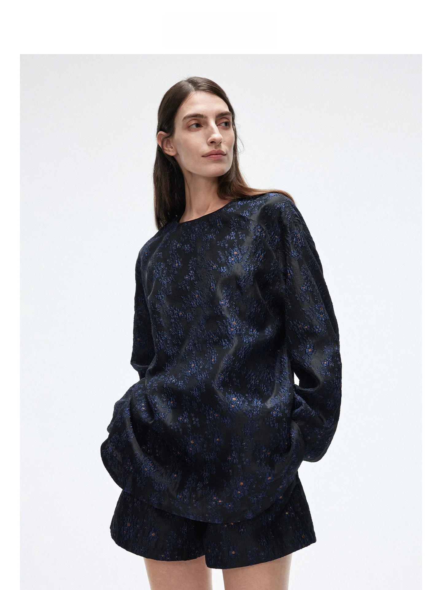 

Женская модная повседневная блузка с золотой вышивкой, длинным рукавом, круглым вырезом, 3D цветочным узором и прямым кроем