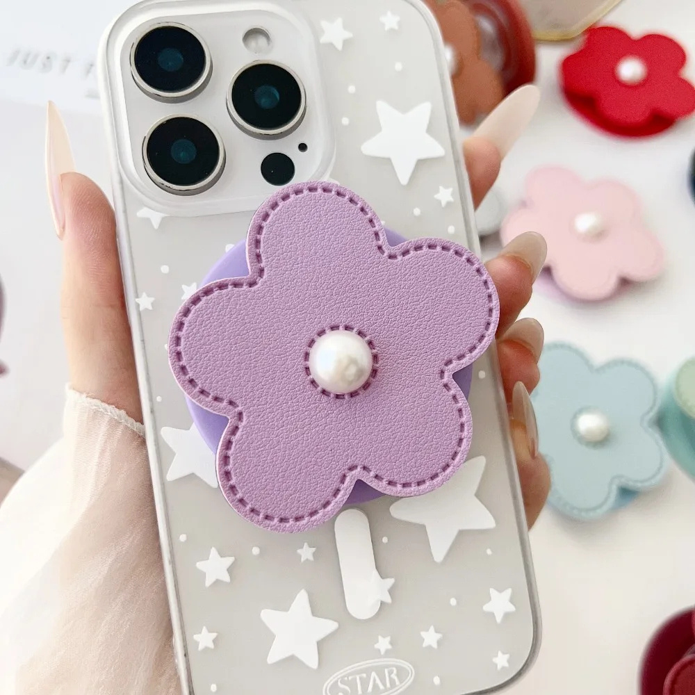 

Korean INS Elegant Pearl Leather Flower GripTok Phone Case Holder Foldable Lazy Stand For IPhone 17 For MagSafe Magnetic Bracket