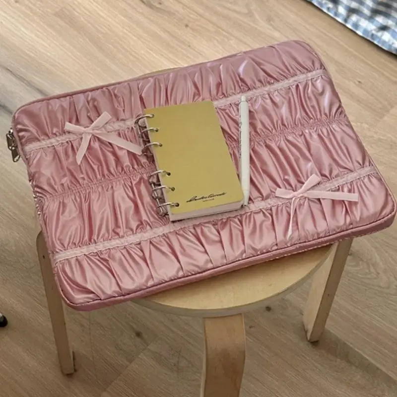 Versatiled Computer Sleeve Case With Padded Compartment Embroidered Finish 