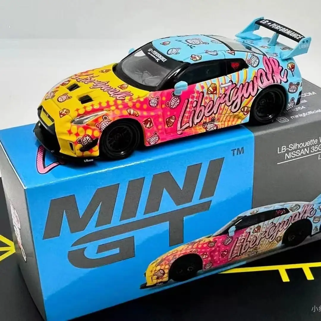 

MINI GT 1:64 Nissan LB R35 GT-RR Ver.1 KUMA Alloy Model 742 #