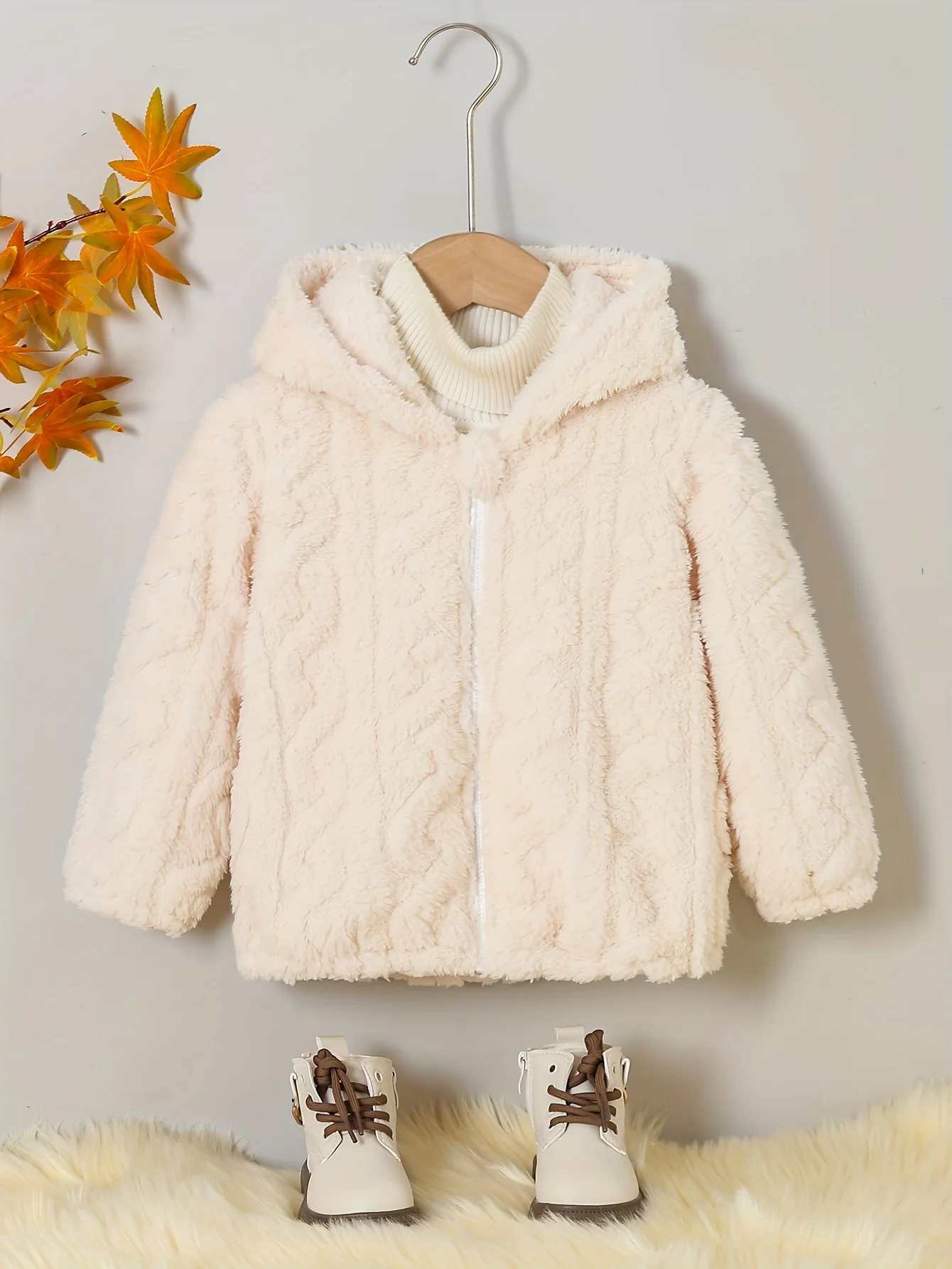 Girls Autumn-Winter New Outdoor Plush Hooded Beige Jacket Girls Fashion Fluffy Jacquard Comfortable Warm Thick Zipper Coat