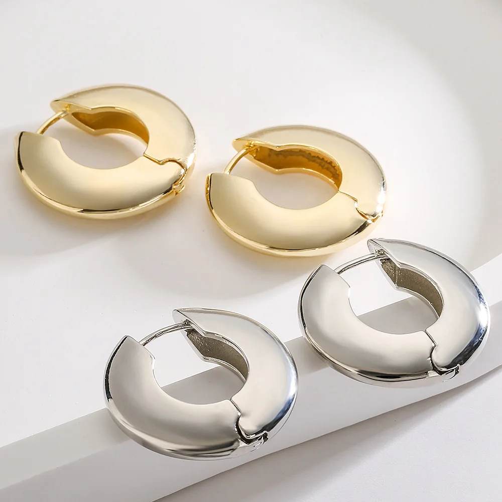 New Arrival Light Luxury Golden Glossy Hoop Earrings, Elegance Lady Wedding Party Jewelry