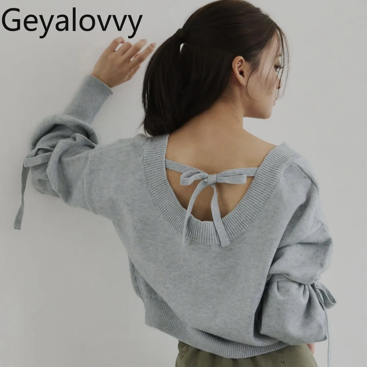 

Japanese Style Autumn New Bow Tie Versatile Pullover Sweet Girls Solid Color V-Neck Commuter Outerwear Knitted Sweater