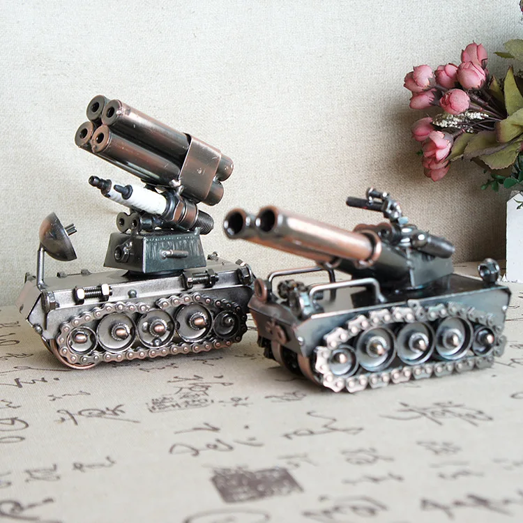 Hand-built Tank Models with Wheels T0036 Miniature Figurines, Metal Crafts Manufacturers, Military Decoration, New