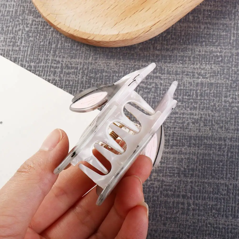 

For Girl Shark Clip Headwear Ponytail Holder Women Hair Clips Rabbit Hair Claw Hair Accessories Korean Style Crab Clip