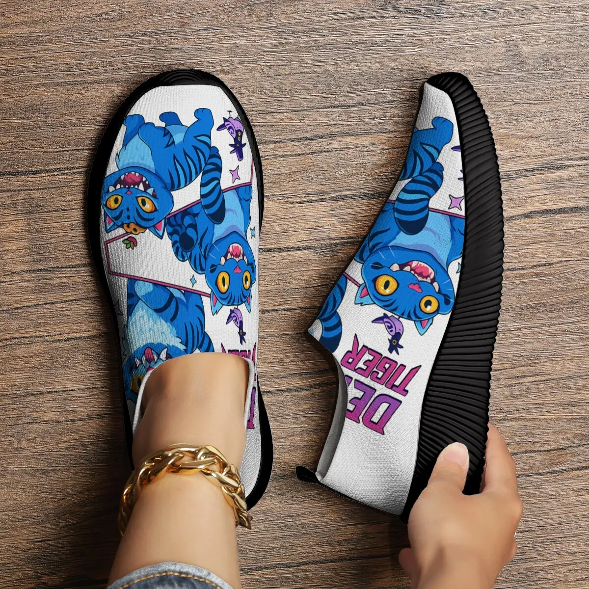 أحذية كاجوال جديدة كبيرة الحجم وخفيفة الوزن ومتماسكة برباط للزوجين تتميز بتصميم الرسوم المتحركة لفريق The Witch Hunter #6