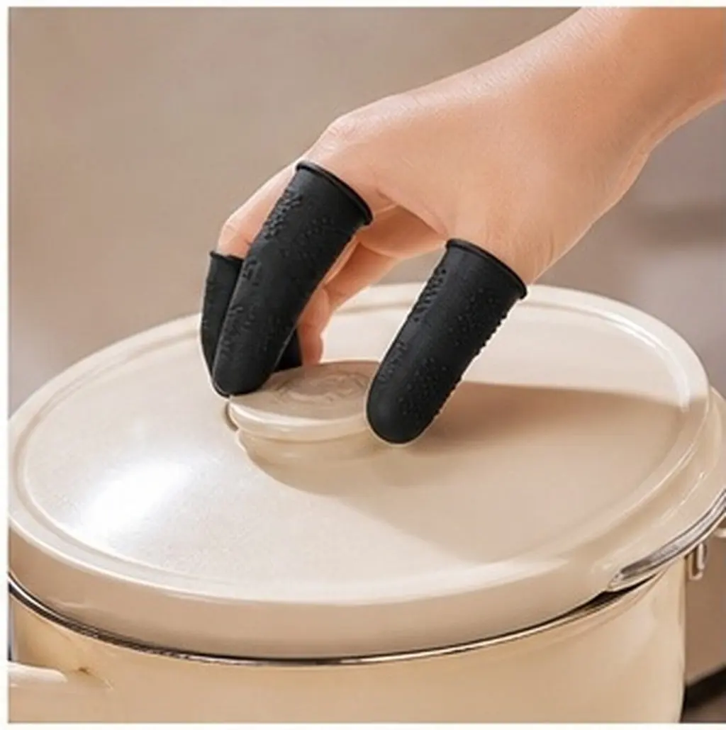 12Pcs Silicone Finger Covers Ergonomic Heat Insulating Anti-Slip Reusable Fingertip Shields for Crafting Sewing Sorting Paper