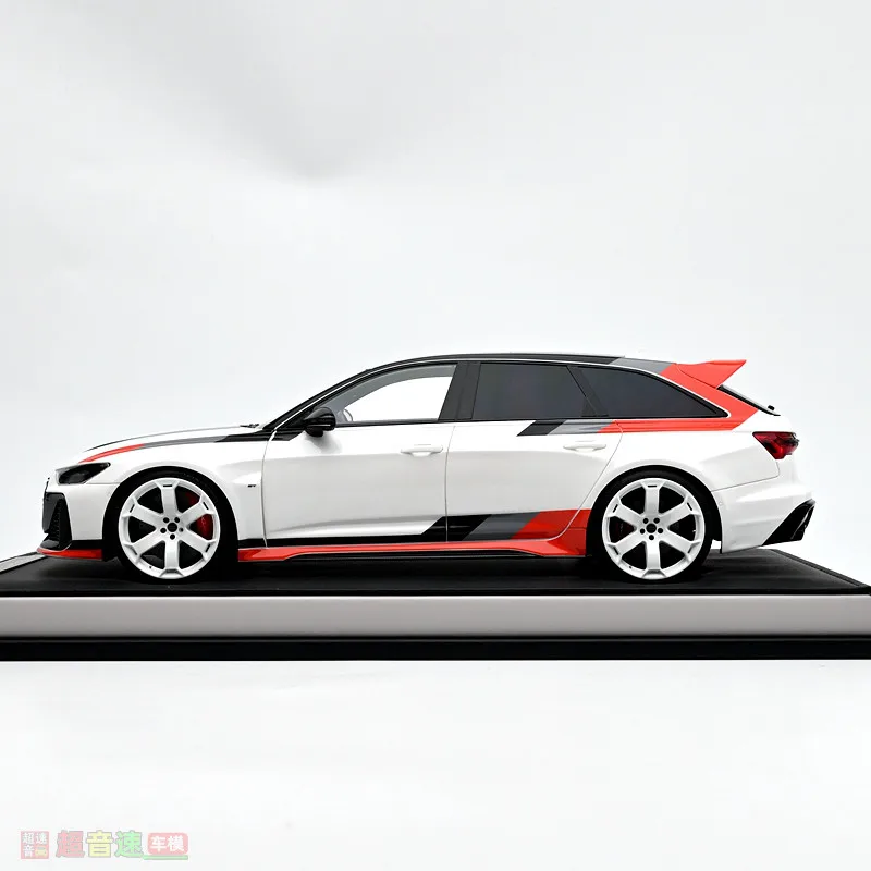 MotorHelix MH 1:18 Scale Audi RS6 Avant GT Resin Car Model