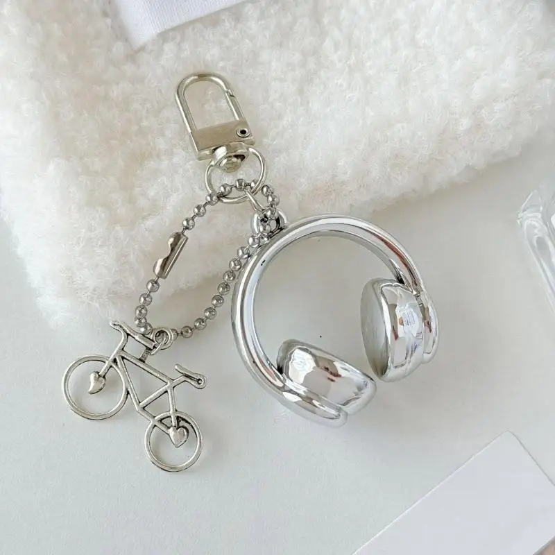  Sturdy Resin Keychain Featuring 3D Headphone Charm Perfect For Bike Keys And Fashionable Bags