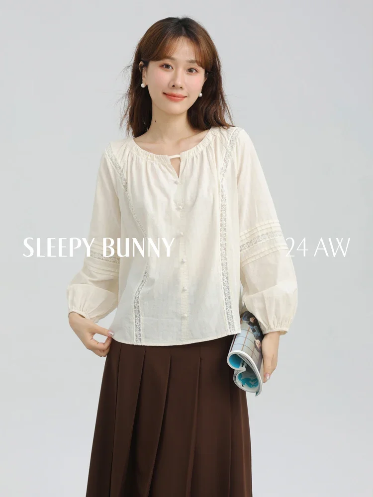 Women Spring V-Neck Hollow Out Blouse Lantern Sleeve Loose Fit Lace Patchwork Top Sweet Casual Slimming Shirt for Daily Wear