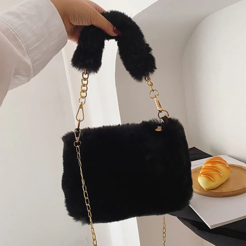 

Autumn and Winter Plush Handbag Small Chain Crossbody Bag Fashion Square Faux Fur Shoulder Bag Fluffy Warm Shopper Totes