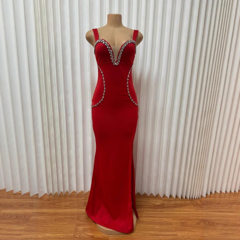 Abito lungo aderente con cinturino dimagrante decorato lucido alla moda delle nuove donne europee e americane