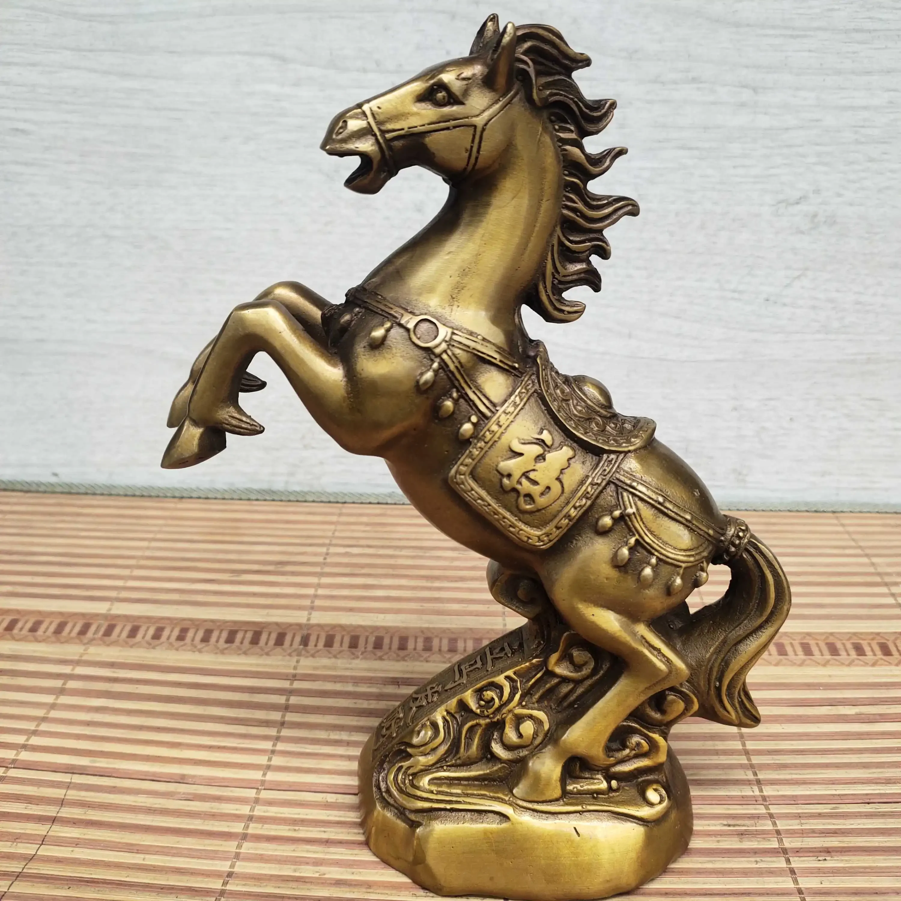 

Height 21CM,Long 19CM,Old Bronze Success Horse Statue,Art Collection Chinese Antique Sculpture