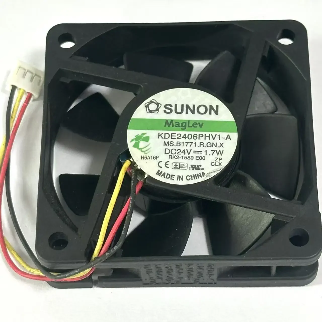 

Вентилятор охлаждения сервера SUNON KDE2406PHV1-A MS.B1771.R.GN.X DC 24V 1.7W 60x60x15мм