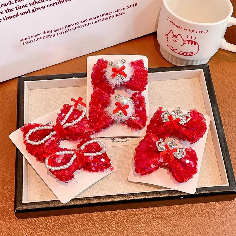 Neue rote Pailletten-Haarspangen mit Schleife für Mädchen, Frauen, Kinder, Kunstfell, Perlen, Strass-Kronen-Dekor, Haarspangen, Geschenk zum chinesischen Neujahr 2026 – Detail 2