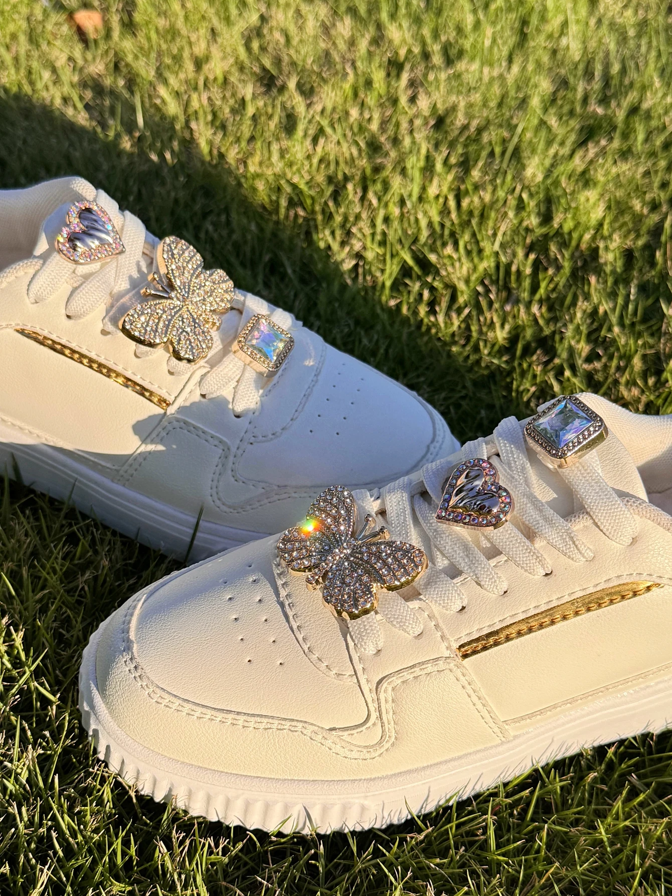 6 fashionable (golden butterfly, heart, square diamond) shoe accessories - easy-to-install detachable DIY plastic decorations fo
