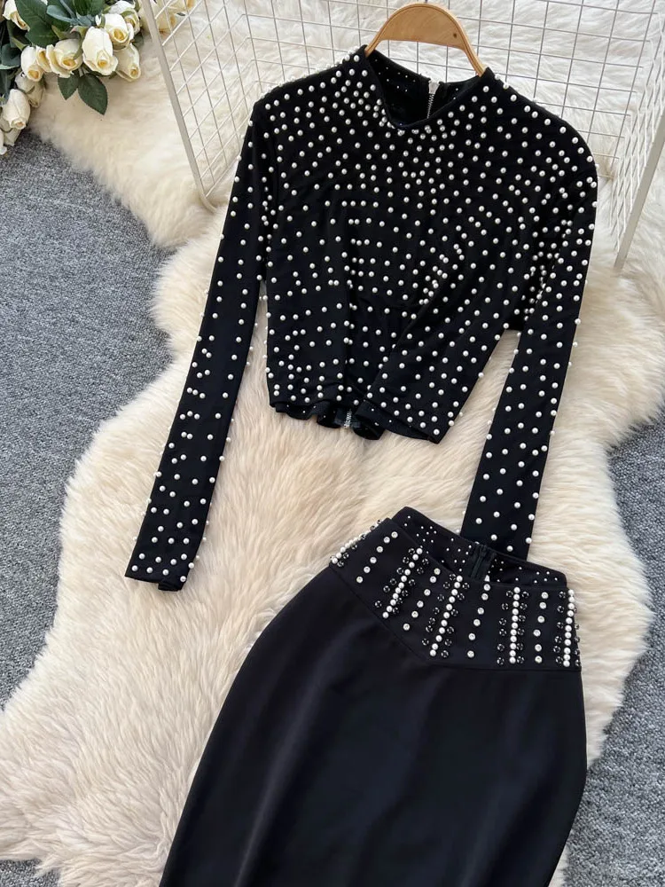 Conjunto E de Cseta de Manga Longa e Saia de Cintura Alta Moda Fena Top Slim Fit com Detalhes em Diamante e Sai...
