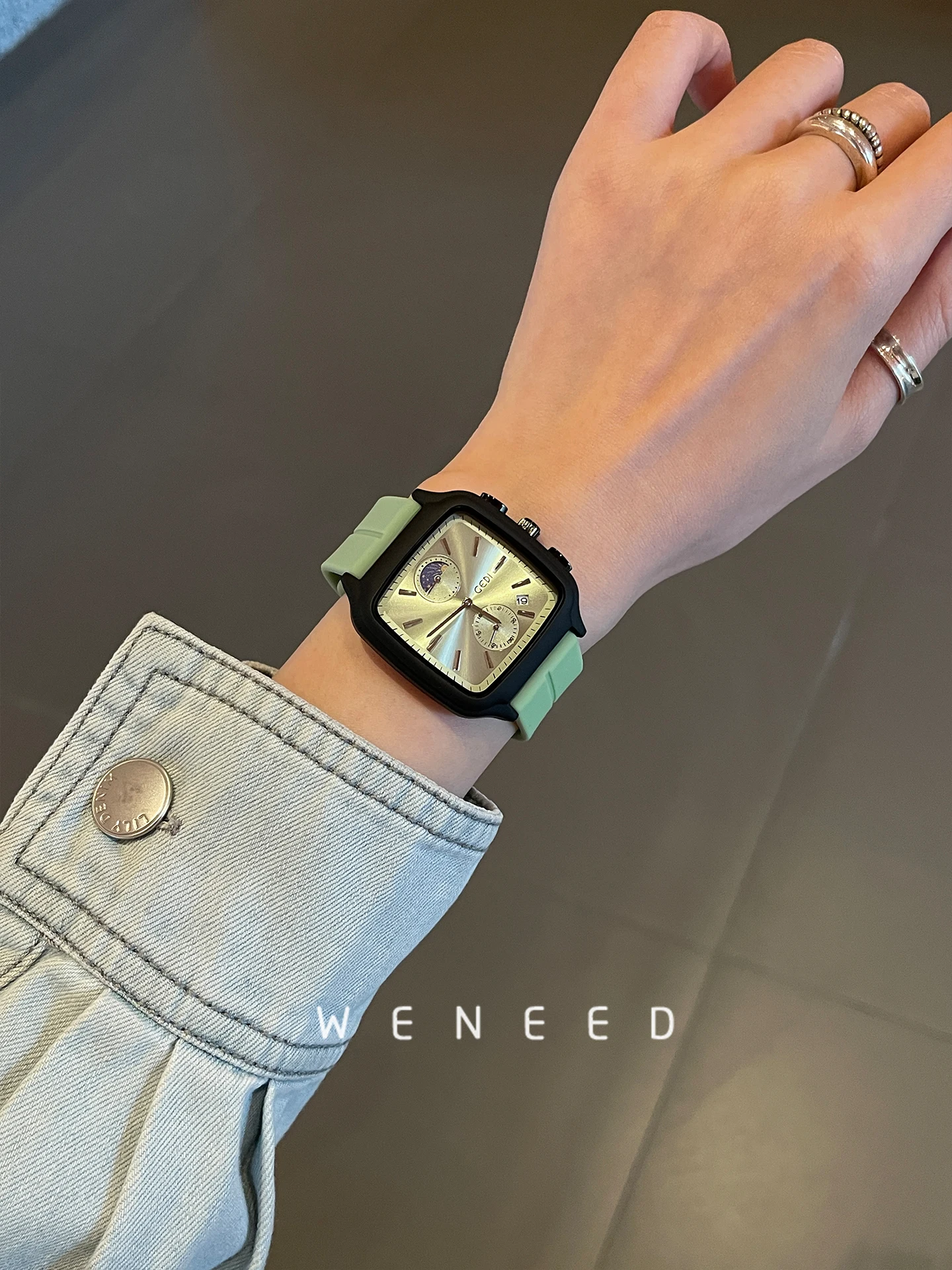 

2025 new student watch for women, high-looking luxury fashion trendy women’s watch, gift for women, high-quality luxury watch