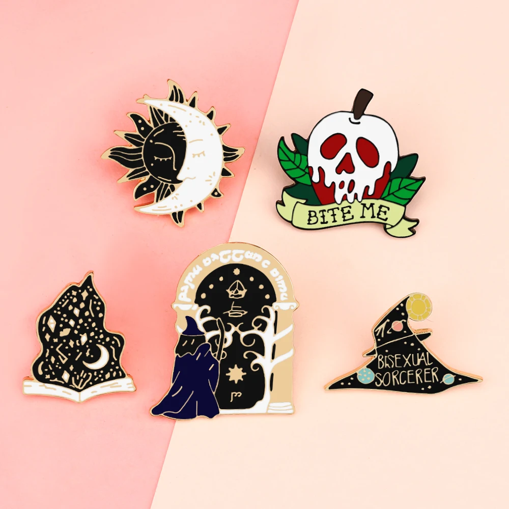 Halloween Day Witch Magic Book Enamel Pins Horrible Poison Apple Brooches Women Men Jeans Coat Lapel Pin Badges Jewelry Gift New