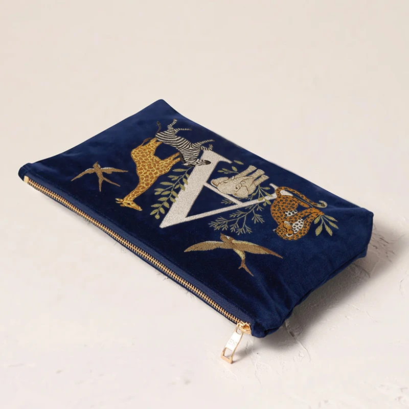 Fashionable Portable Makeup And Cosmetic Tool Storage Animal Pattern Printed Velvet Fabric Large Capacity Cosmetic Bag - Image 5