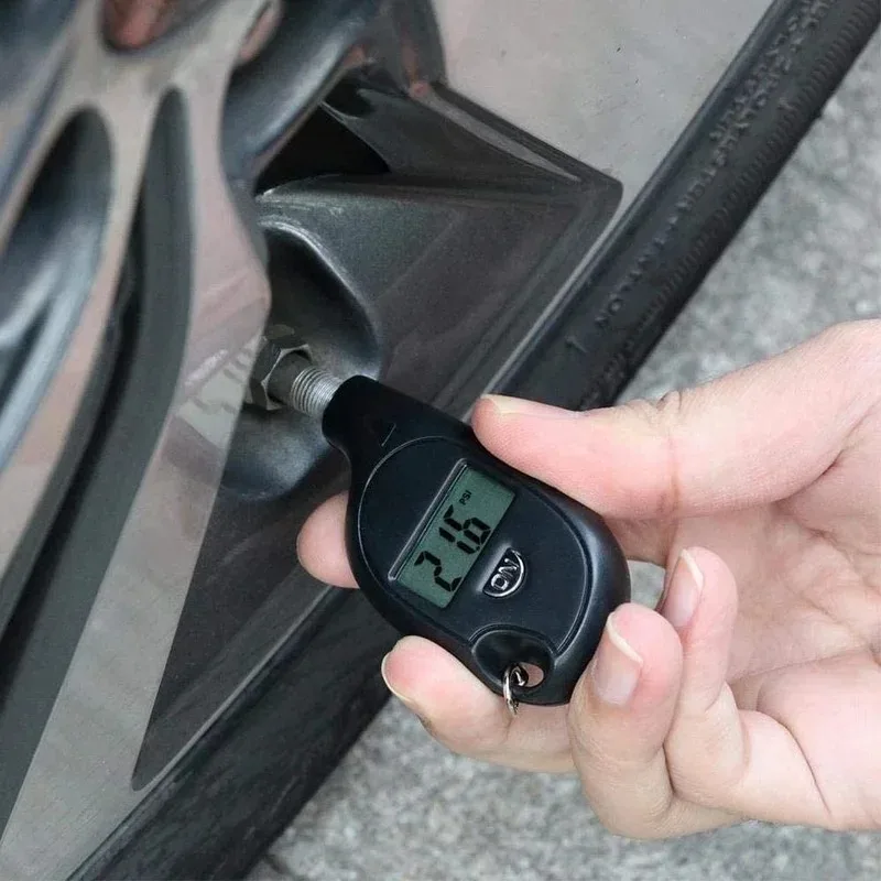 Car Tire Pressure Gauge Mini Portable Keychain Tyre Wheel Air Tester Digital LCD 5-100 PSI Motorcycle Tire Safety Alarm