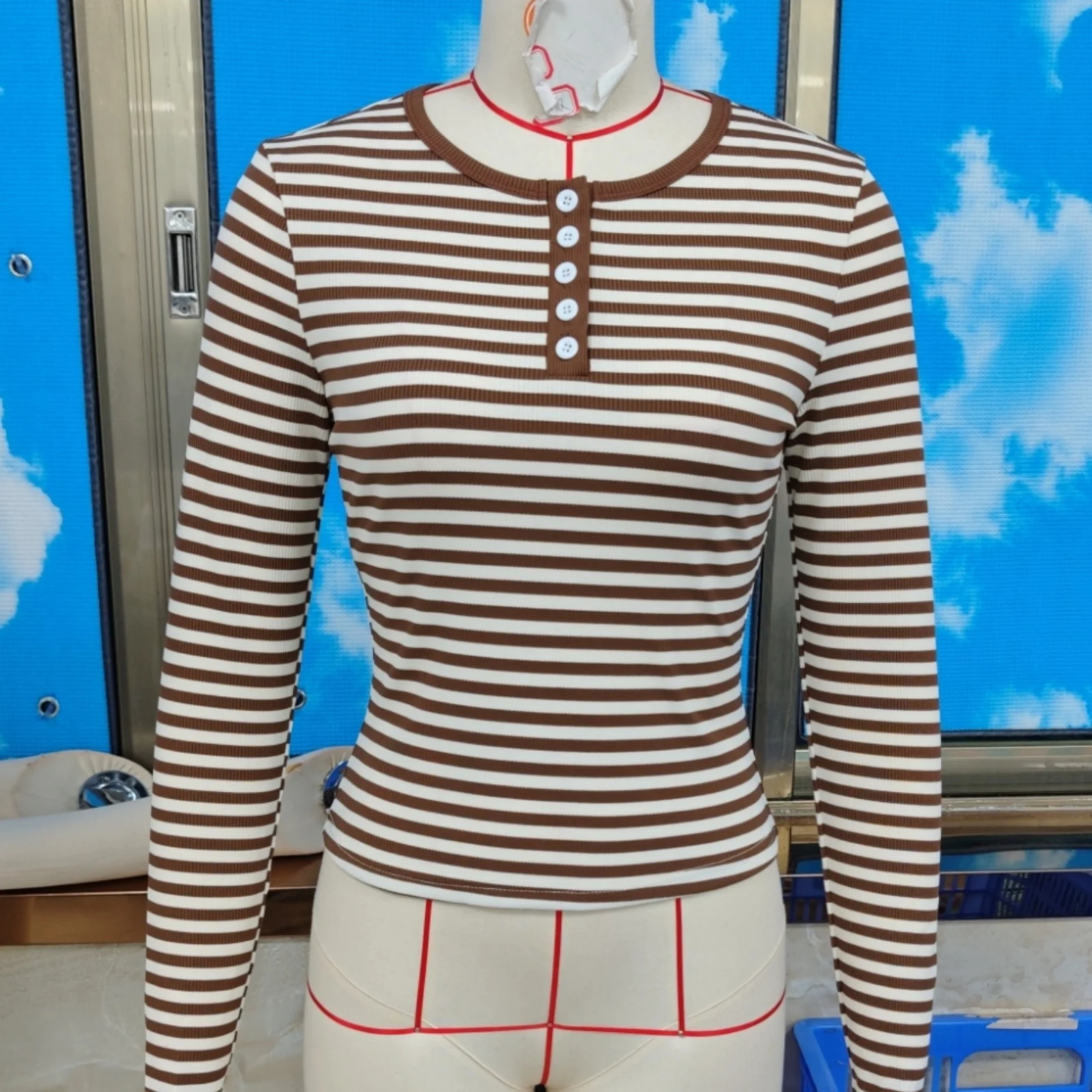 Casual Long Sleeve Brown White Striped T-shirts for Women Button Front Spring Fall Vintage Pullover Tops for Daily Wear
