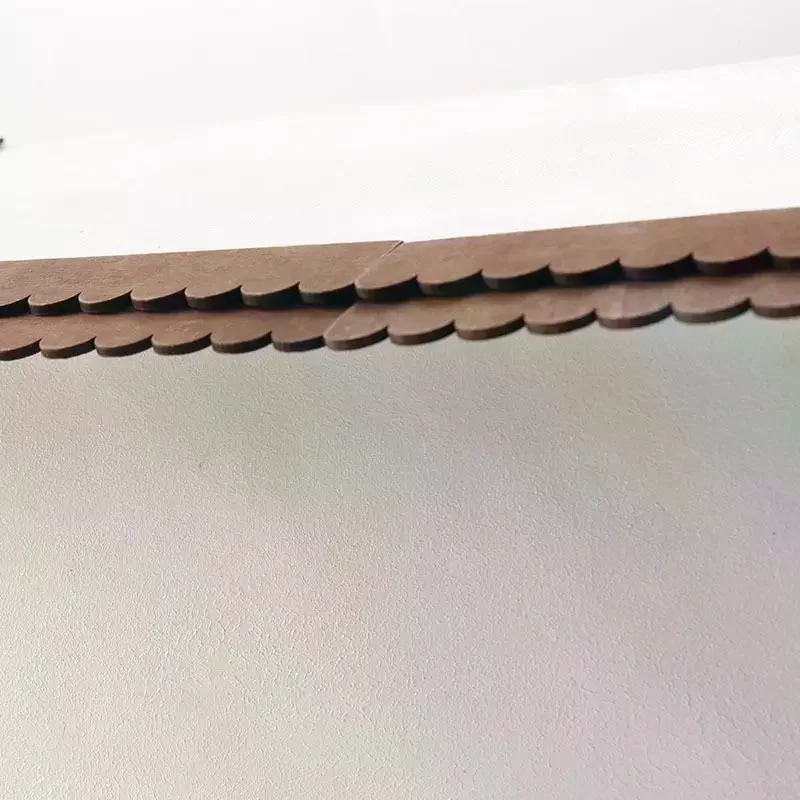 12 قطعة لبيت الدمى بلاط السقف الخشبي Shingles Eaves نموذج دمية دعائم البناء الصغيرة بيت الدمى ألعاب التظاهر