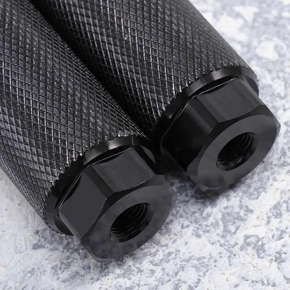 

4Pcs Aluminum Alloy Bike Footrests Cylinder-Shaped Non-Slip Rear Axle Pegs for Bicycle Passenger Carry Heavy-Duty Cycling