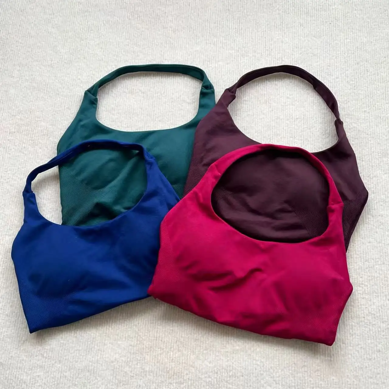 Damen Fitness Neckholder-Tanktop Schnelltrocknend & Atmungsaktiv Langer Yoga-Stil Hochintensiv Rückenfrei mit Eingebautem Gepolstertem BH – Detail 5