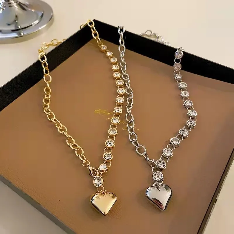 Love necklace Female zircon splicing metal chain Clavicle chain Cold wind hip hop necklace Sweater chain