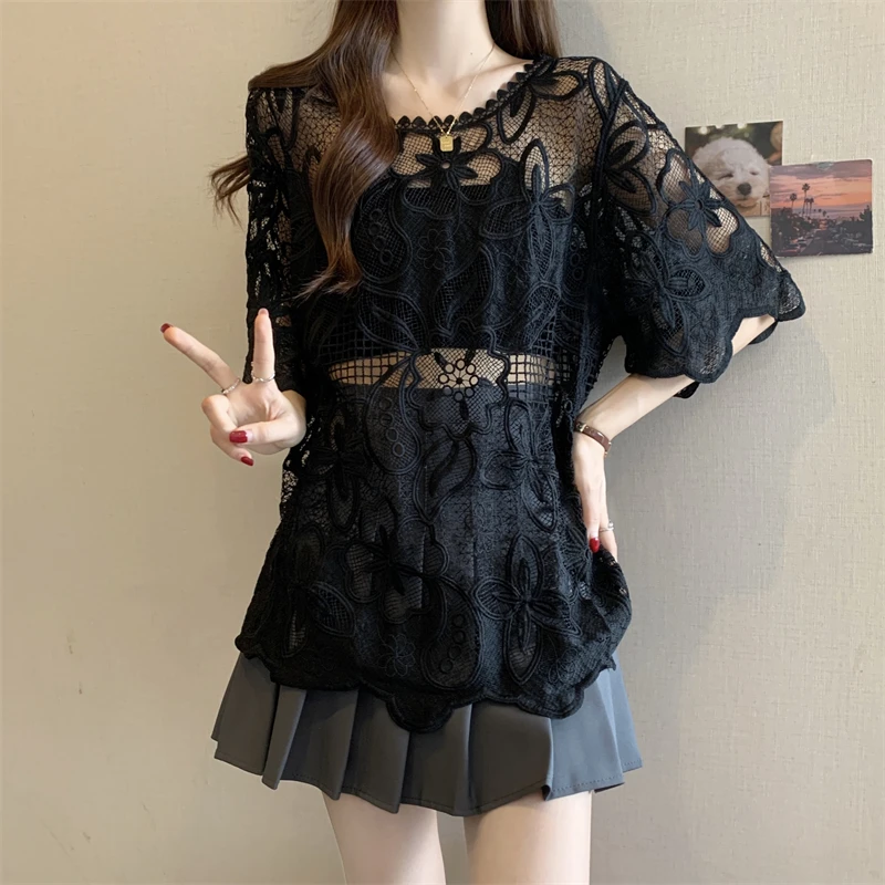 Korean Women Embroidery Tops Summer Hook Flower Hollow Out Blouse Loose Casual Clothing Knitted Pullovers Blouse