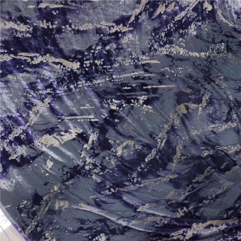 

Direct of woven velvet printed silk georgeau gold-printed fabric for nightgowns and cheongsams