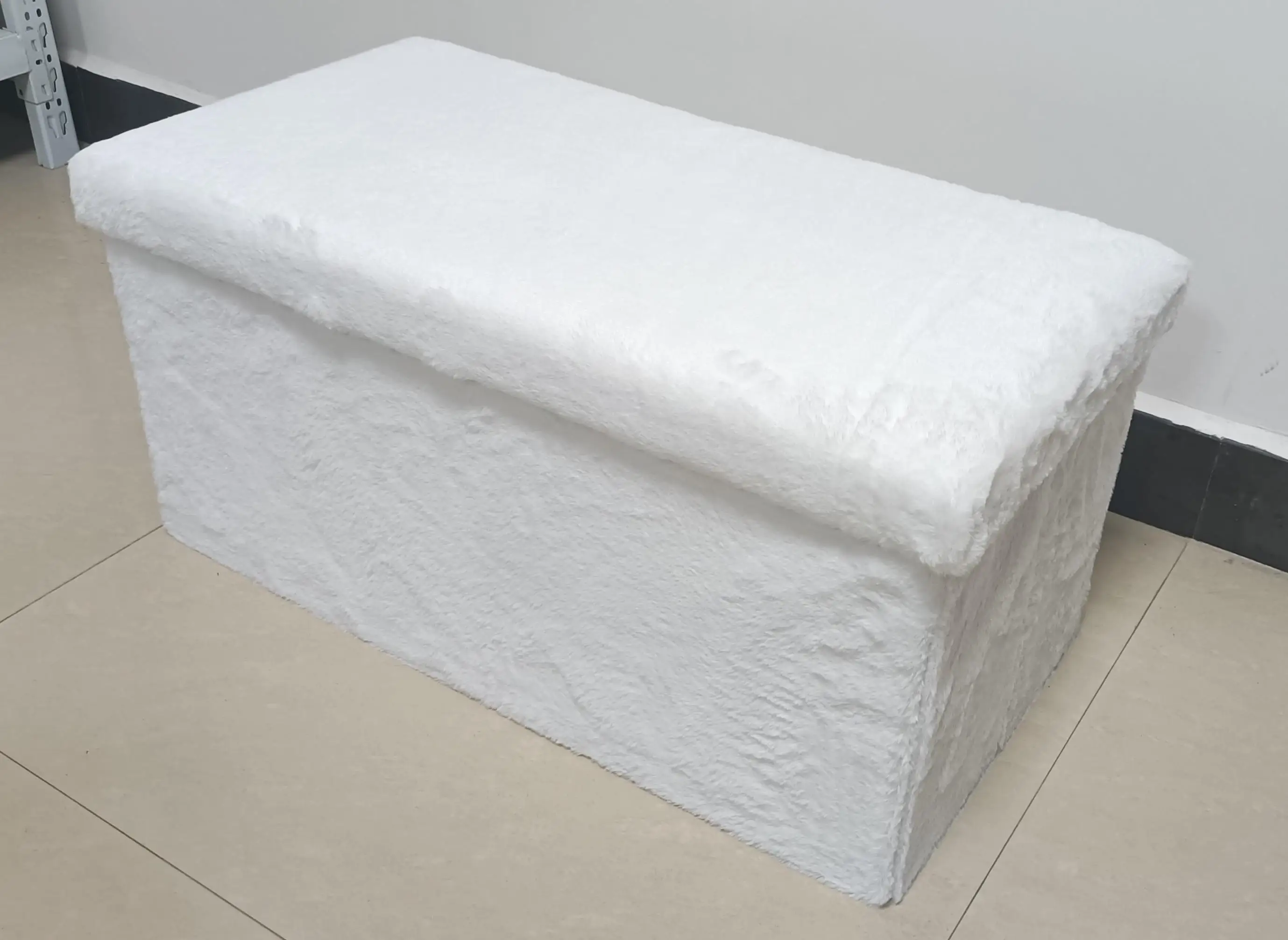 Factory Wholesale Customizable Modern Foldable Portable Durable Space Saving Rabbit Velvet Storage Box Living Room Furniture