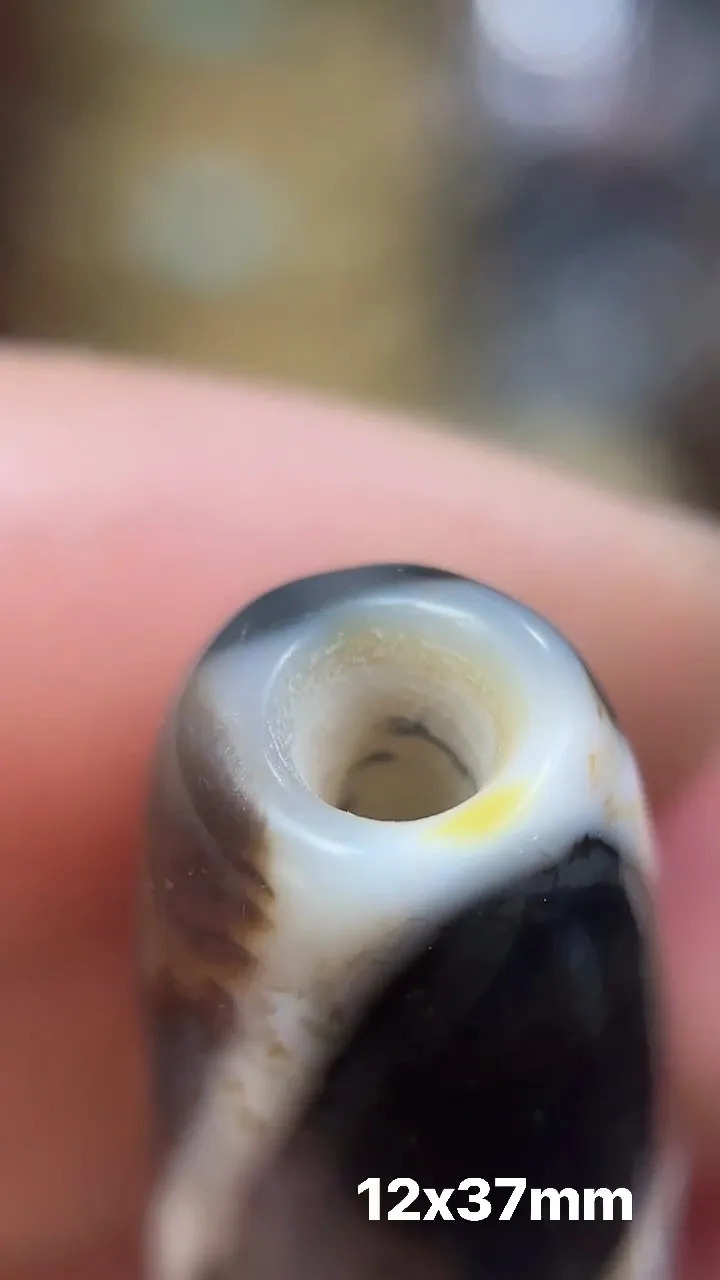 Tibetan Nepalese Himalayan Bead Ancient agate Old Dzi Talisman eye Bead Amulet