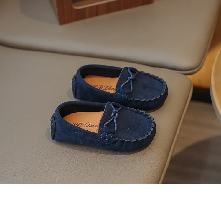 Mokassins für Jungen und Mädchen, weiche, atmungsaktive Slip-On-Schuhe für Kinder, modische, lässige Slipper, flache Schuhe mit Knoten, klassischer britischer Stil, neu – Detail 8