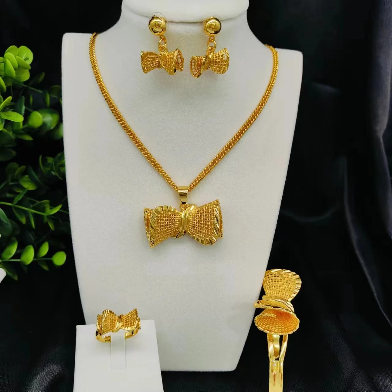 Timeless Bow Necklace Bracelet Earrings Ring 4Pcs Set For Women 24K Gold AU999 discard redundant complicated decorative carving