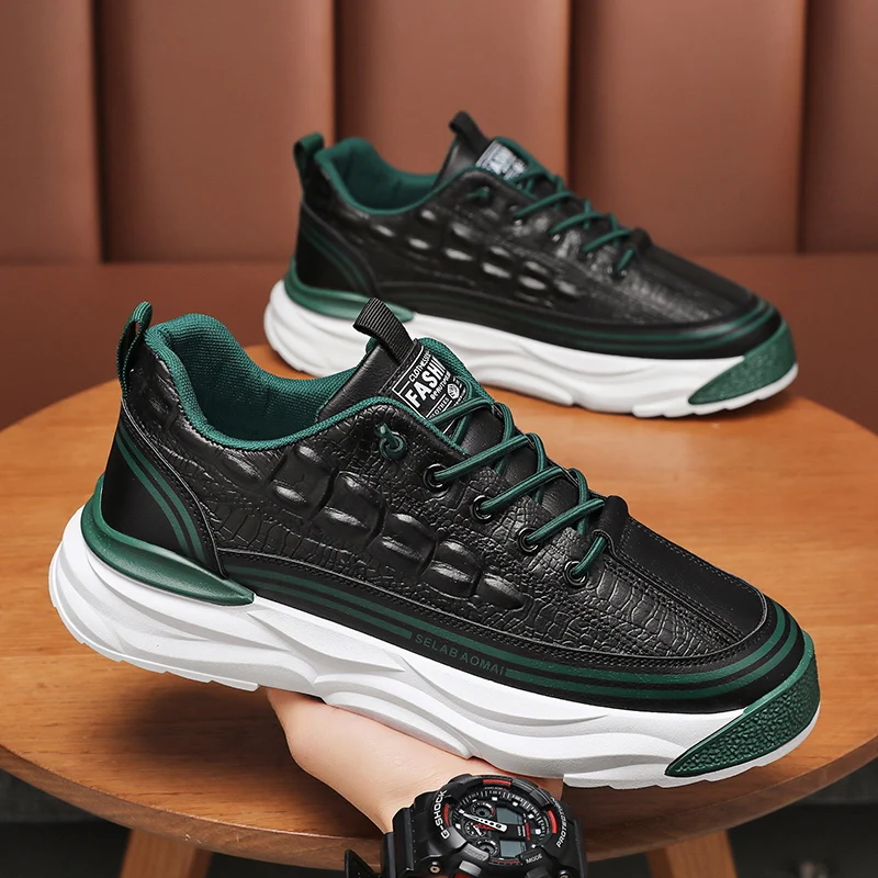 Scarpe da tavola con plateau moda uomo scarpe sportive impermeabili Leathe Youth aumento scarpe da Skateboard studente ragazzi tendenze Sneakers