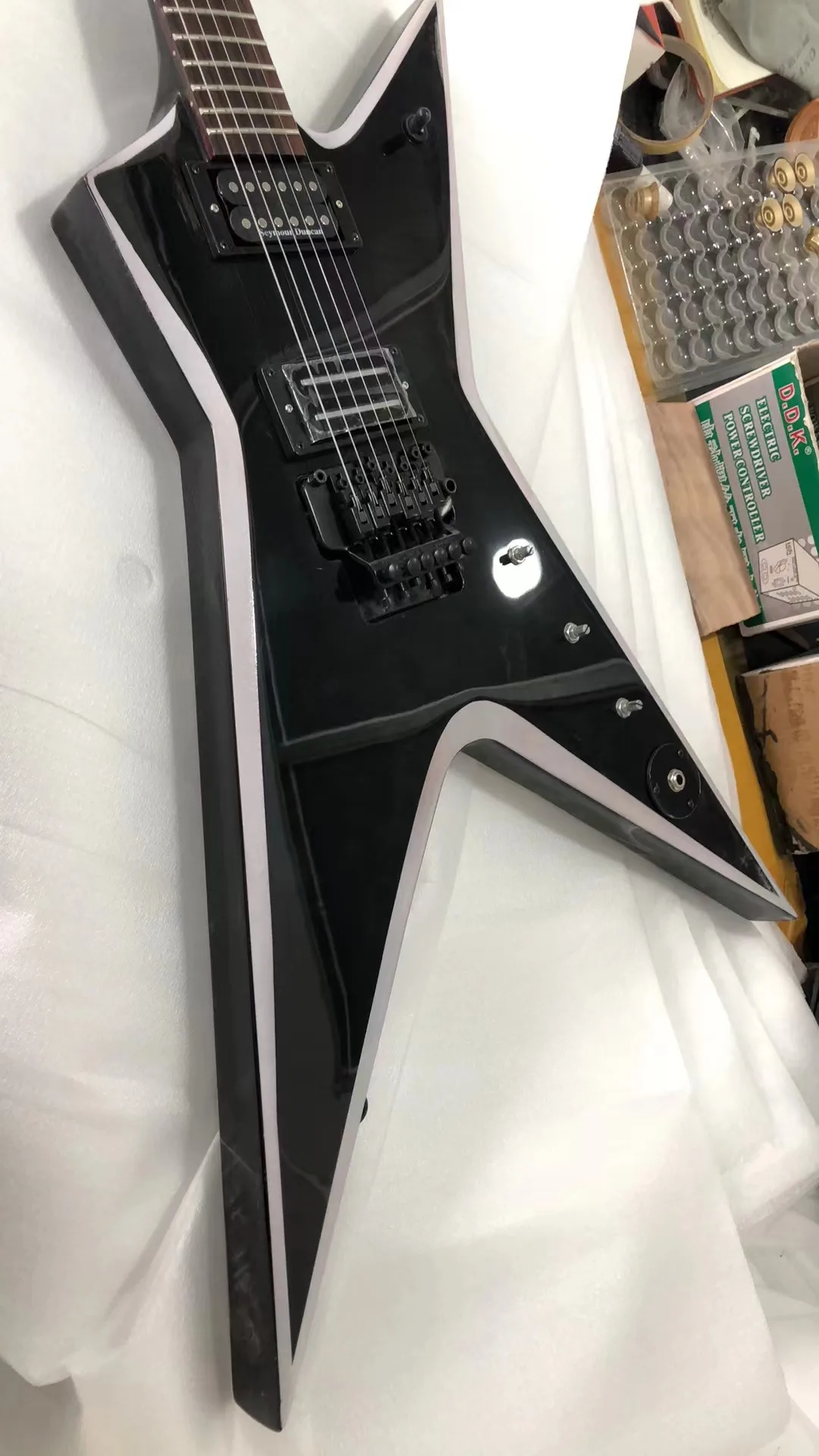 Mahogany Body Electric Guitar Finish Black